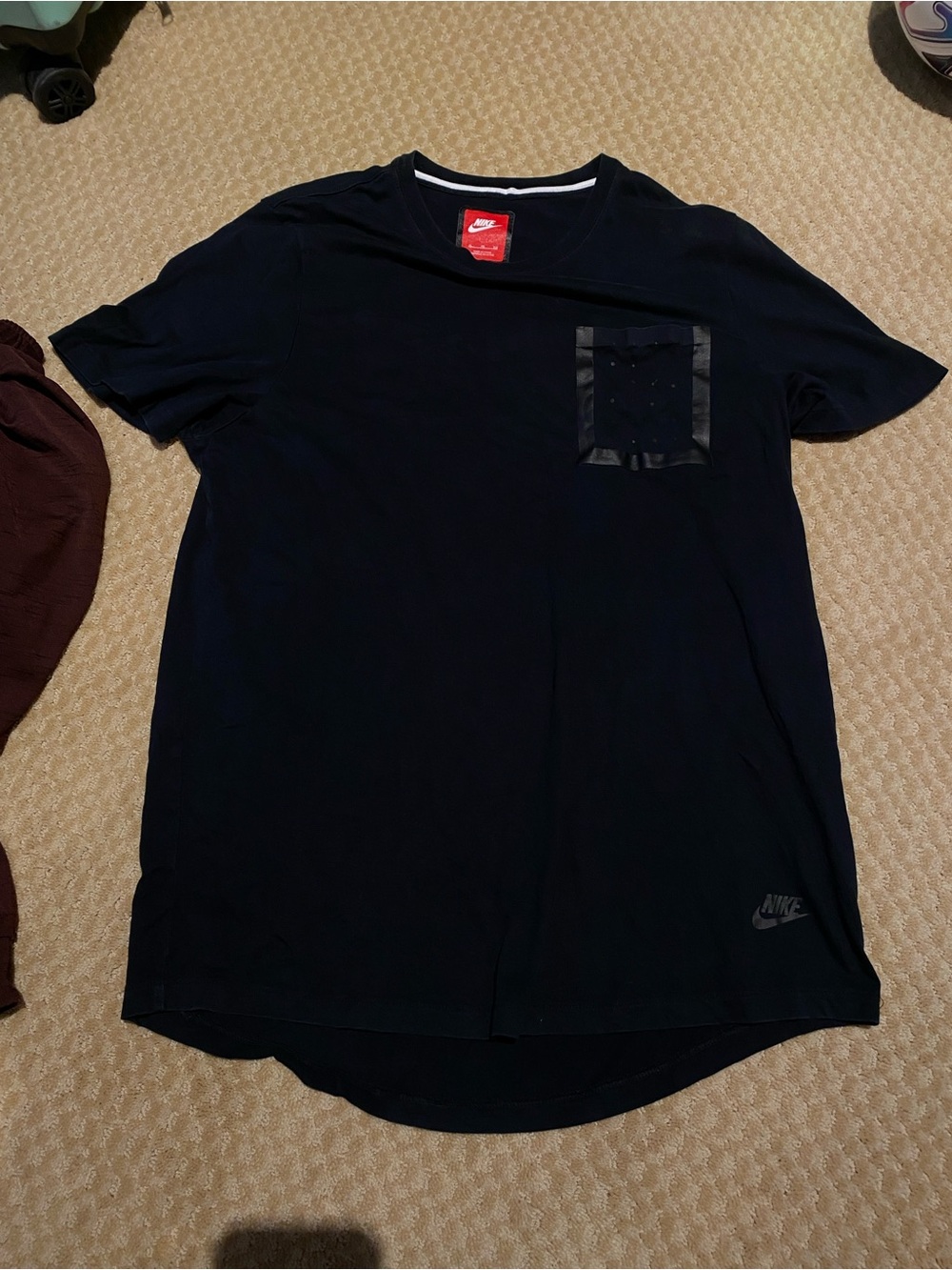 Nike NSW Bonded Pocket Tee in black xl 641722-010
